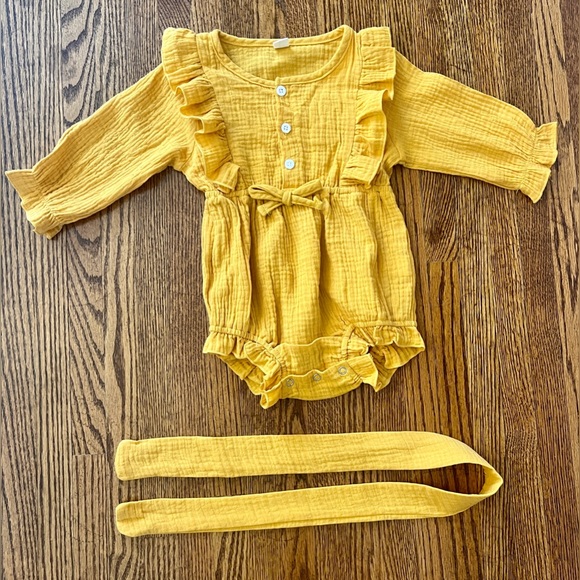 Baby girl Mustard yellow / gold romper with headband size 12-18 months - Picture 3 of 5